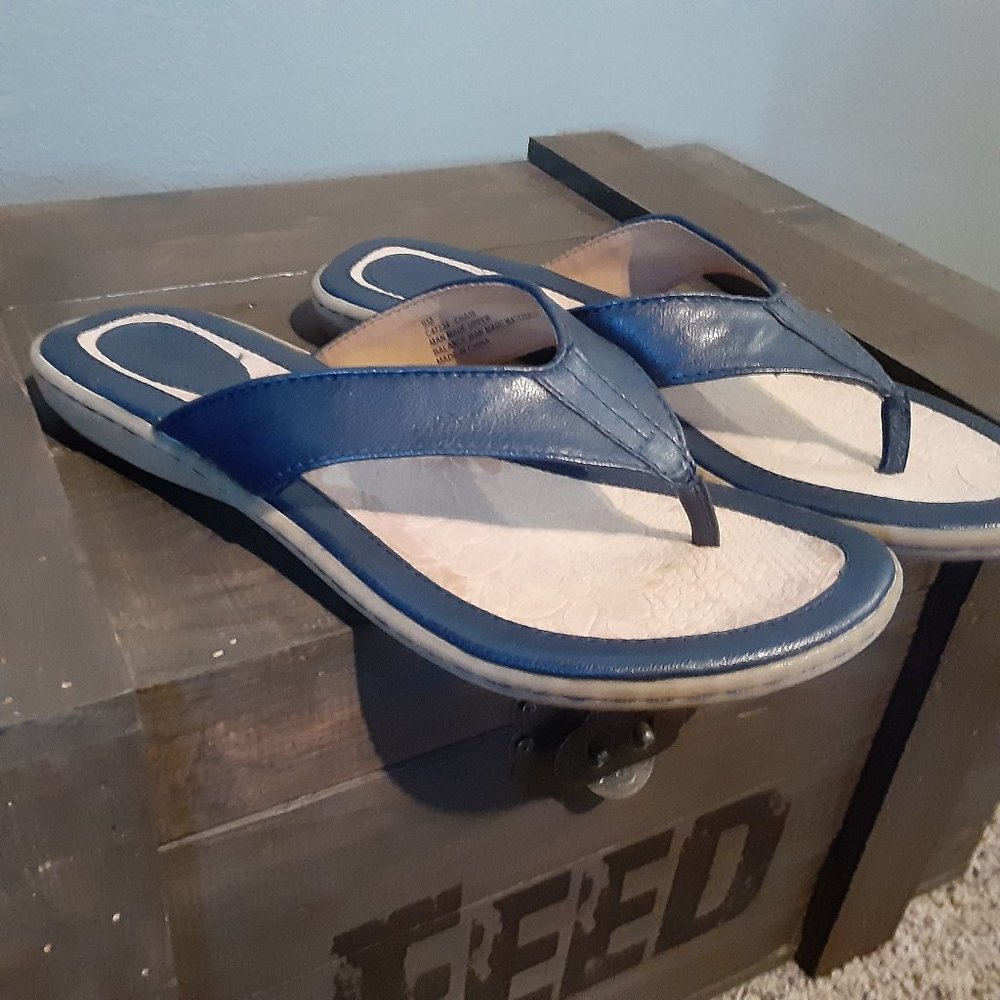 B.O.C. Sandals Slip On Flip Flop Navy - Size 9